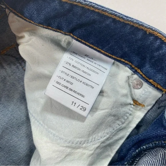 Kancan Distressed Denim Shorts Women’s 11 blue jeans shorts NWT - Picture 4 of 8